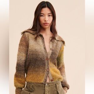 Used condition “find me now” sweater purchased from free people.
